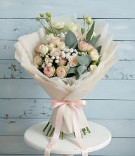 Букет цветов из:  Розы и Лизиантусы в Ольге