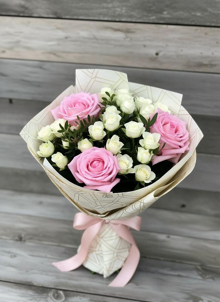 Букет цветов из: Розы в Ольге