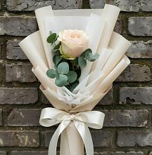 Букет цветов из:  Розы в Ольге