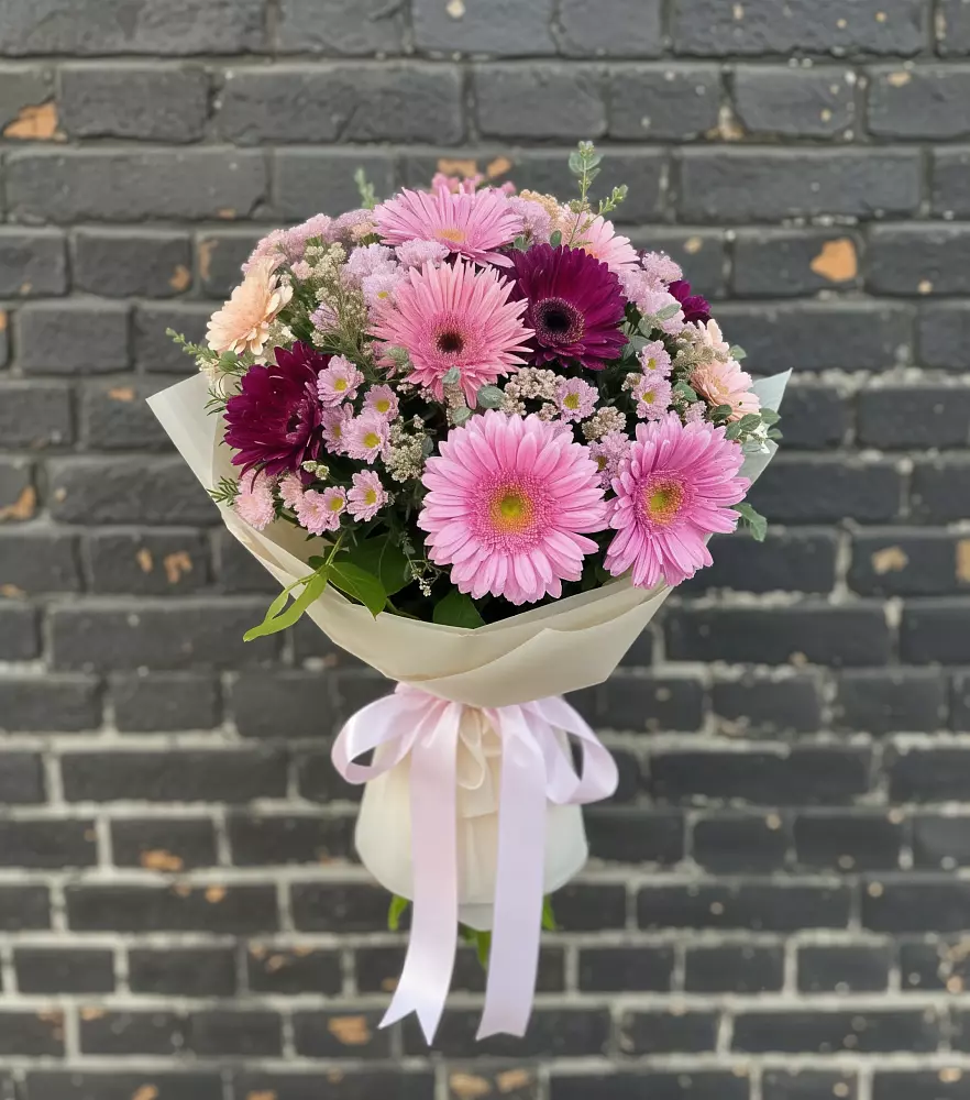 Букет цветов из: Герберы и Хризантемы в Ольге
