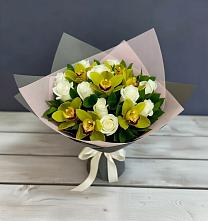 Букет цветов из:  Орхидеи и Розы в Ольге