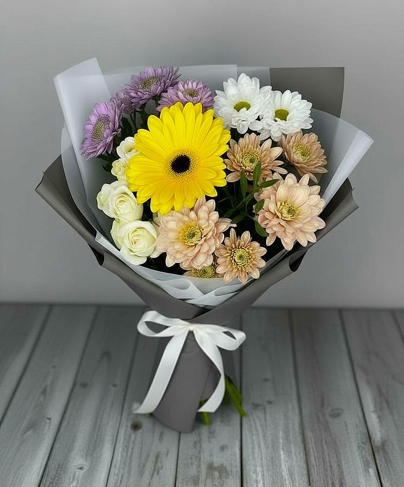 Букет цветов из: Розы, Герберы и Хризантемы в Ольге
