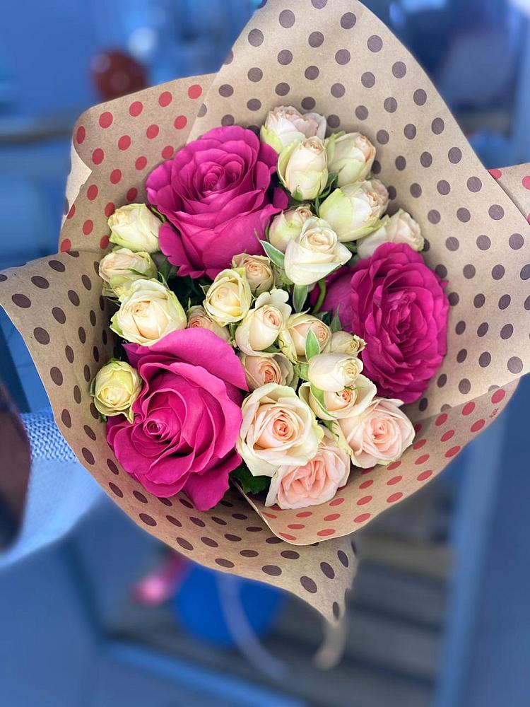 Букет цветов из: Розы в Ольге