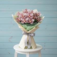 Букет цветов из:  Орхидеи и Розы в Ольге