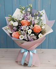 Букет цветов из:  Лизиантусы, Розы, Альстромерии и Гипсофила в Ольге