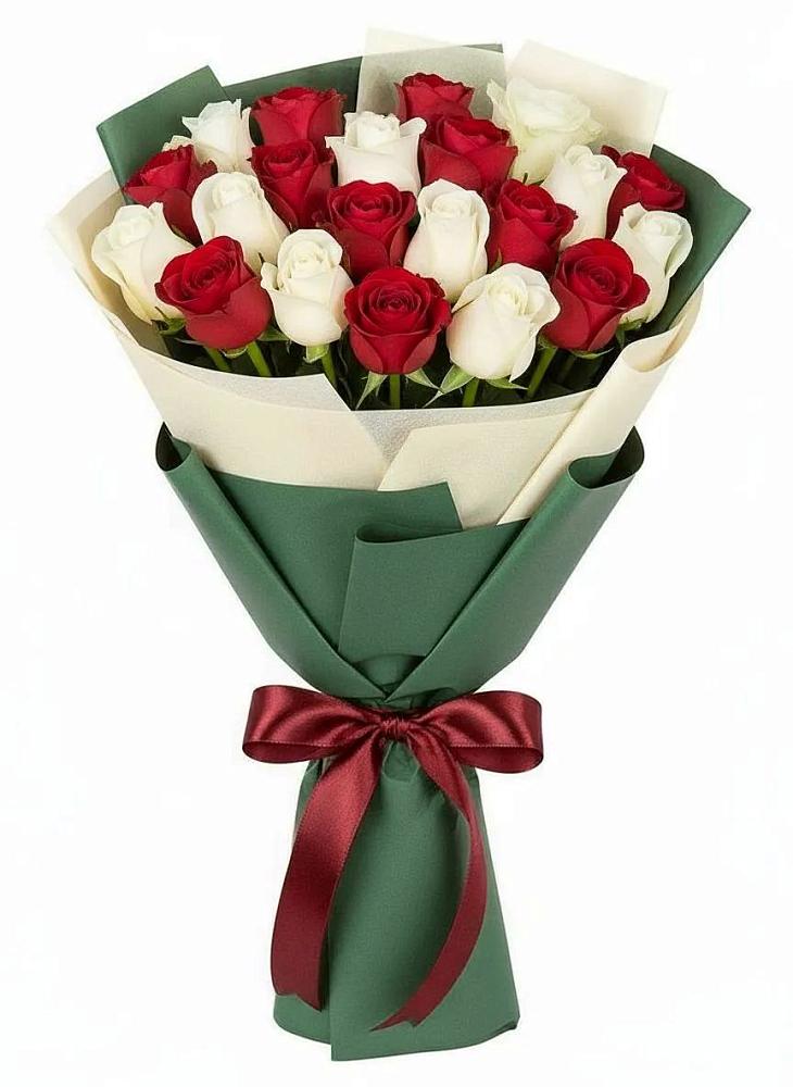 Букет Микс из красных и белых роз в Ольге