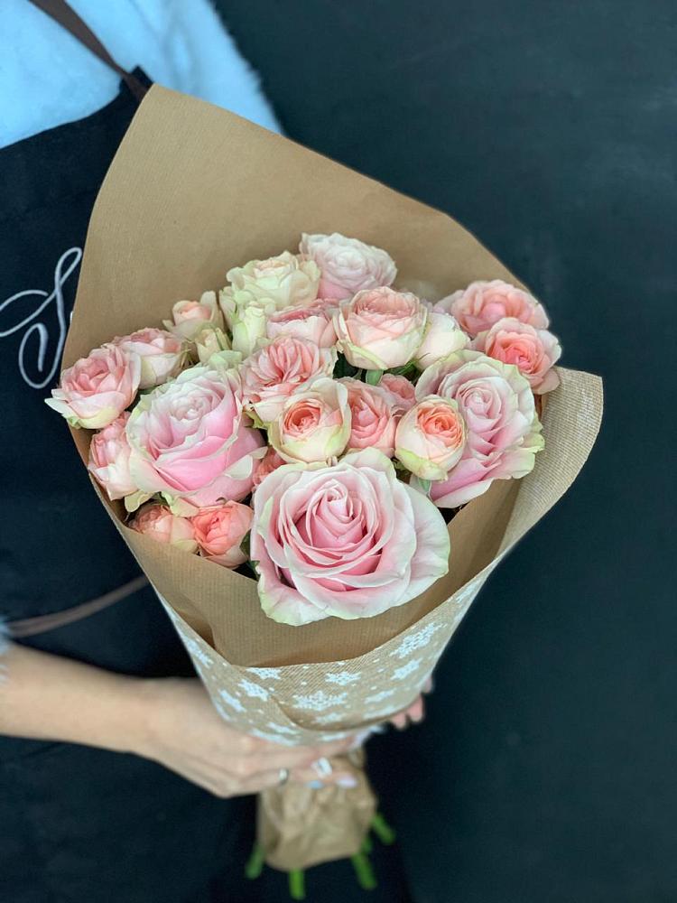 Букет цветов из: Хризантемы и Розы в Ольге