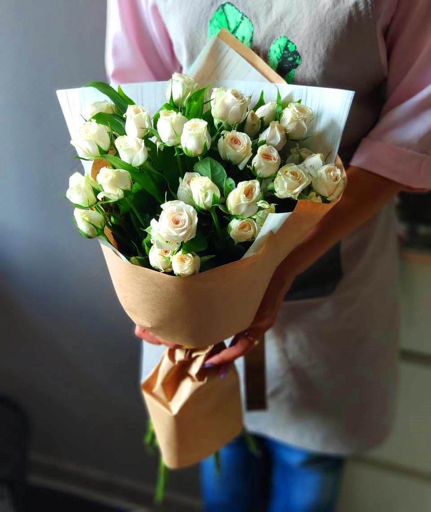 Букет цветов из: Розы в Ольге
