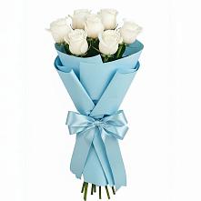 Букет 7 белых роз Проуд в Ольге