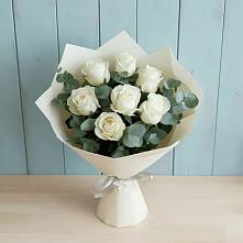 Букет Белые розы в Эвкалипте в Ольге